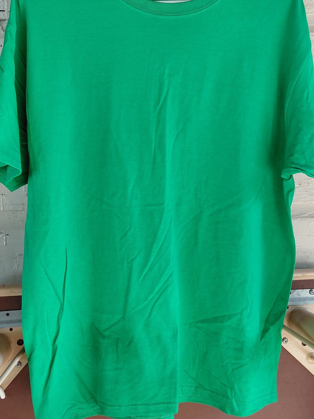 Fruit of the Loom Men's Bright Green Crew Neck Tee